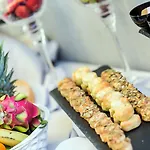 فندق Western Lakeside 4*
