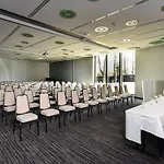 Western Lakeside فندق 4*