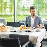 Western Lakeside 4* Секешфехервар