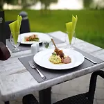 Western Lakeside Секешфехервар