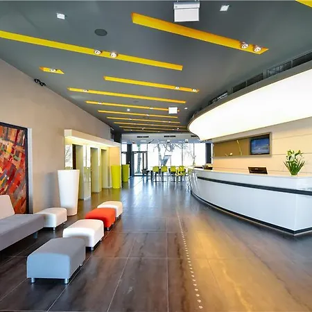 Hotel Western Lakeside Szekesfehervar