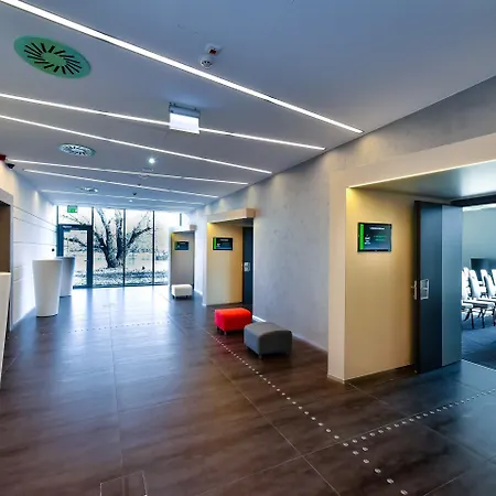 Western Lakeside Hotel Székesfehérvár