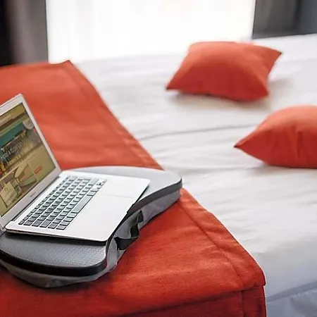 Western Lakeside Hotel 4*