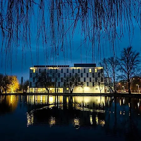 Hotel Western Lakeside Székesfehérvár