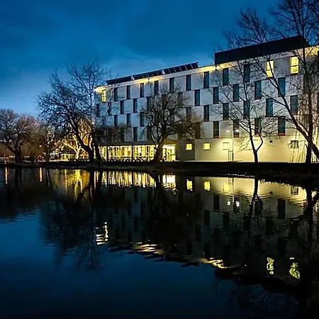 Hotel Western Lakeside Székesfehérvár