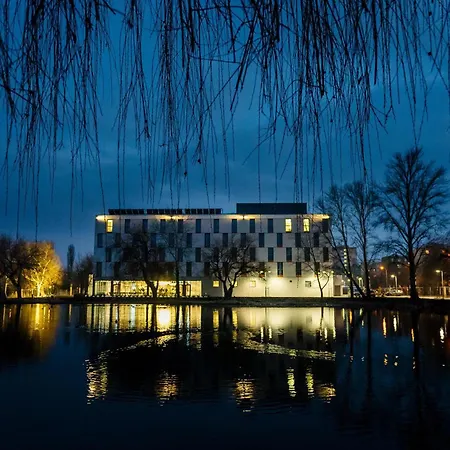Hotel Western Lakeside Székesfehérvár