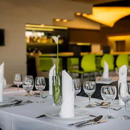 Western Lakeside Hotel Szekesfehervar