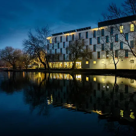 Western Lakeside 4* Szekesfehervar