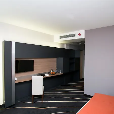 Hotel Western Lakeside Szekesfehervar